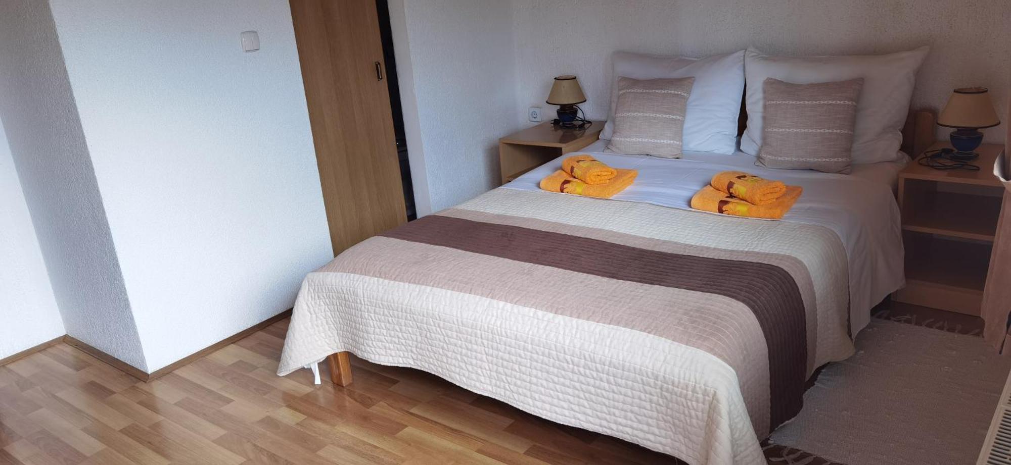 Hotel House Viktoria à Selište Drežničko Extérieur photo